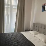 Exclusive Two-level With Private Terrace On The Canal Brüssel