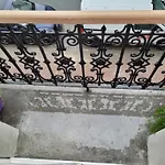 Brand New Iris With Private Bathroom And Balcony