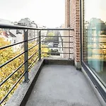 Beautiful 1br/1bar In E.u. District *