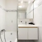 Beautiful 1br/1bar In E.u. District *