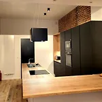 Brand New Iris With Private Bathroom And Balcony Gasthof Brüssel