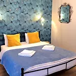 Brand New Iris With Private Bathroom And Balcony بيت ضيافة بروكسل