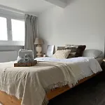 Lovely 2-bedroom Duplex W/ Balcony In Lejlighed Bruxelles
