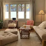 Superbe Avec Jardin, Sauna Et Jacuzzi Brüssel