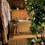 Apartment Superbe Avec Jardin, Sauna Et Jacuzzi *