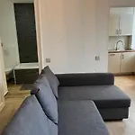 Uccle Chic Flat Διαμέρισμα *