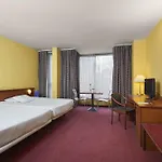 Отель Eurostars Avenue Louise