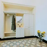 Bed & Breakfast Ambiorix Brussel