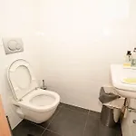 Tres Lumineux De 120m2 布鲁塞尔