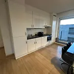 With Stunning View In Center Appartamento