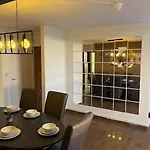 Meuble 92m2 + 2 Terrasses 公寓