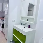 아파트 Cosy Pres Du Centre *