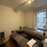 Apartment 3 Bedroom In Center With Balcony View