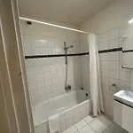 Apartment 3 Bedroom In Center With Balcony View *