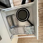 Cosy Nest Apartment *