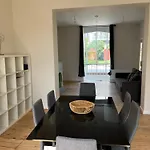 Uccle Chic Flat Βρυξέλλες
