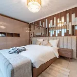 Luxueux 5 * Bruselas