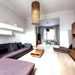شقة Spacious In Brussels, Large Private Garden