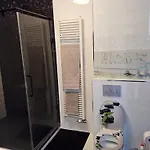 Δωμάτια σε οικογενειακή κατοικία Deluxe Au 2eme Etage, Double Au 4eme Etage Not A