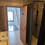 Δωμάτια σε οικογενειακή κατοικία Deluxe Au 2eme Etage, Double Au 4eme Etage Not A Βρυξέλλες
