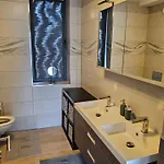 Δωμάτια σε οικογενειακή κατοικία Deluxe Au 2eme Etage, Double Au 4eme Etage Not A Βρυξέλλες