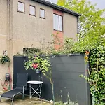 Town House With Garden - 1 With Shared Bathroom Homestay Brussels