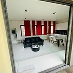 Apartment Down Town Penthouse With Private Parking