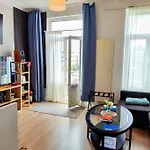 Studio Entier Avec Balcon - Tour Et Taxis Appartement Bruxelles