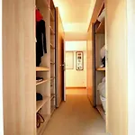 Down Town Spacious Duplex With Private Parking & Game Bruselas