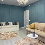 Chaussee De Wavre Family App's Apartment