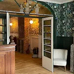 La Petite Foret Art Deco In