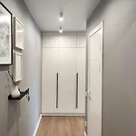 Chaussee De Wavre Family App's Apartment *