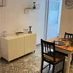 Superbe Full Equipe Avec Cour Exterieur Appartement Bruxelles