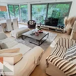120m2 Terrasse Brüsszel