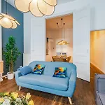 Exclusive 2br With Unesco Views Appartement Bruxelles