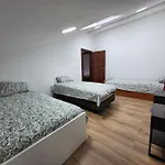 La Maison De Carlos Konukevi *