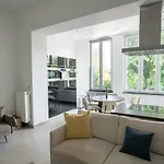 Cozy And Luxurious In Brussels, Laeken Daire