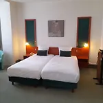 勒多姆酒店 3*