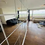 公寓 Meuble 92m2 + 2 Terrasses 布鲁塞尔
