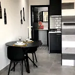 30 Pied A Terre *