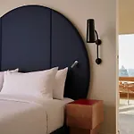The Standard, Bruxelles
