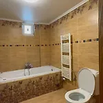 Luxury 2br & Jacuzzi Near Expo 12 & Ing Arena Apartmán Brusel