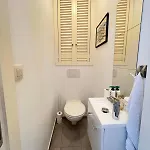 Tiny House Avec Terrasse Privee, 10 Mins Du Centre Bruksela