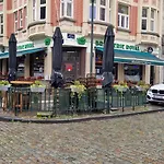 De La Grotte