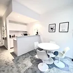 Magnificent In Sablon Appartement