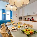 Exclusive 2br With Unesco Views Appartement *