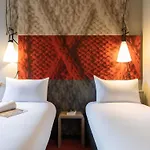 Hotel Ibis Off Grand'place 3*