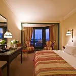 فندق بارسي باي وارويك 4*