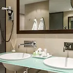 Nh 컬렉션 센터 4*