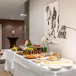 Hotel Nh Carrefour De L'europe 4*
